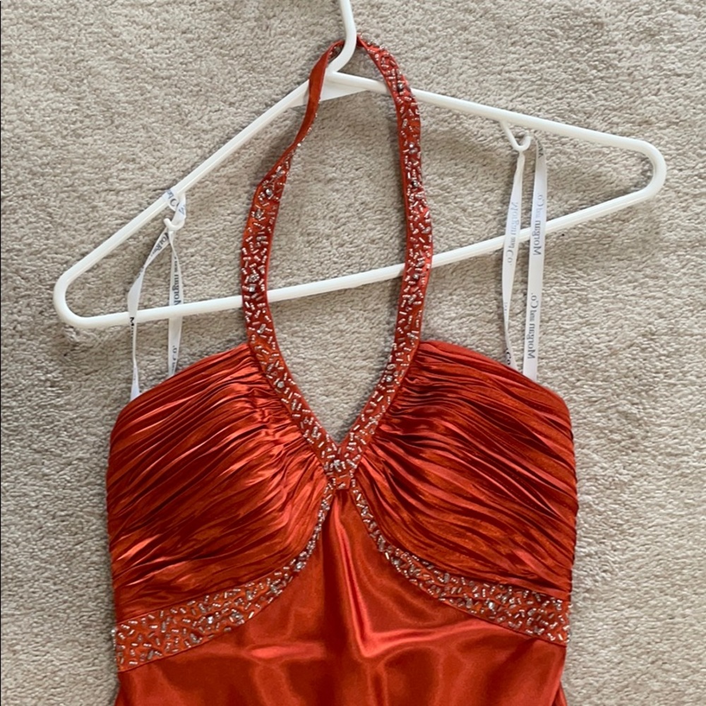 Formal Dress - Picture 2 of 7